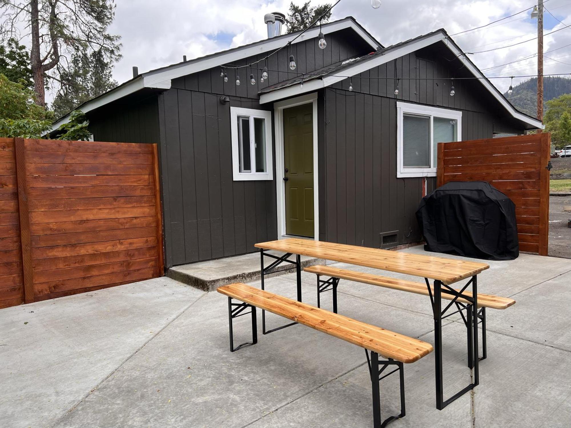 Waterfront River Apartments Rogue River Εξωτερικό φωτογραφία